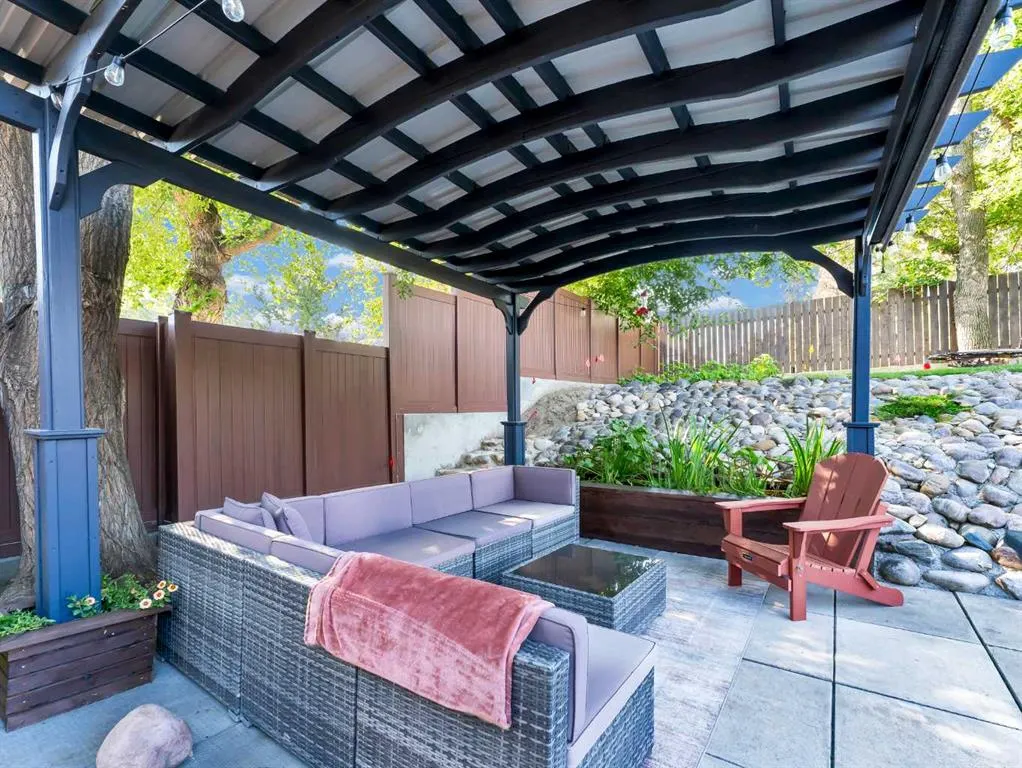 5 Noble Court SW