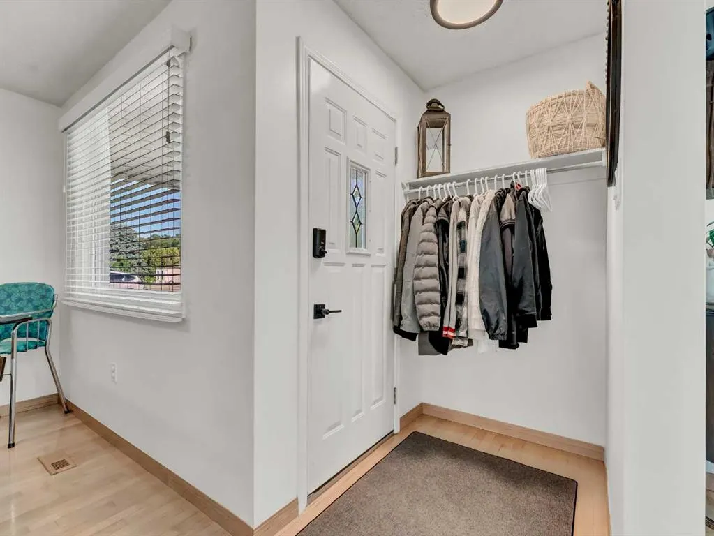 5 Noble Court SW