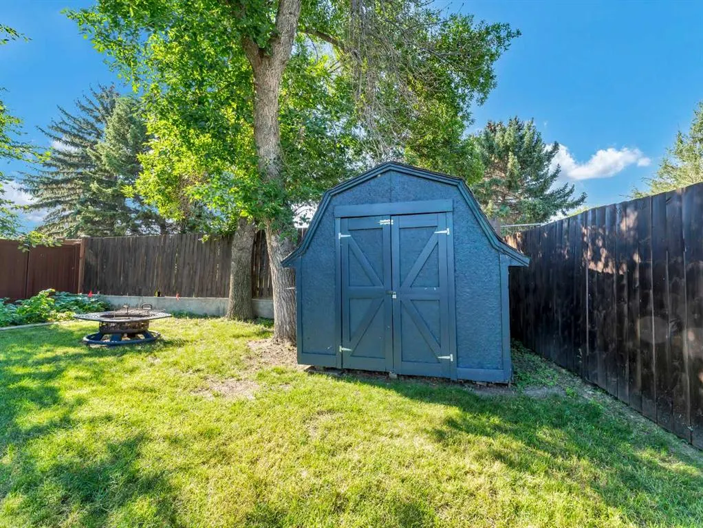 5 Noble Court SW