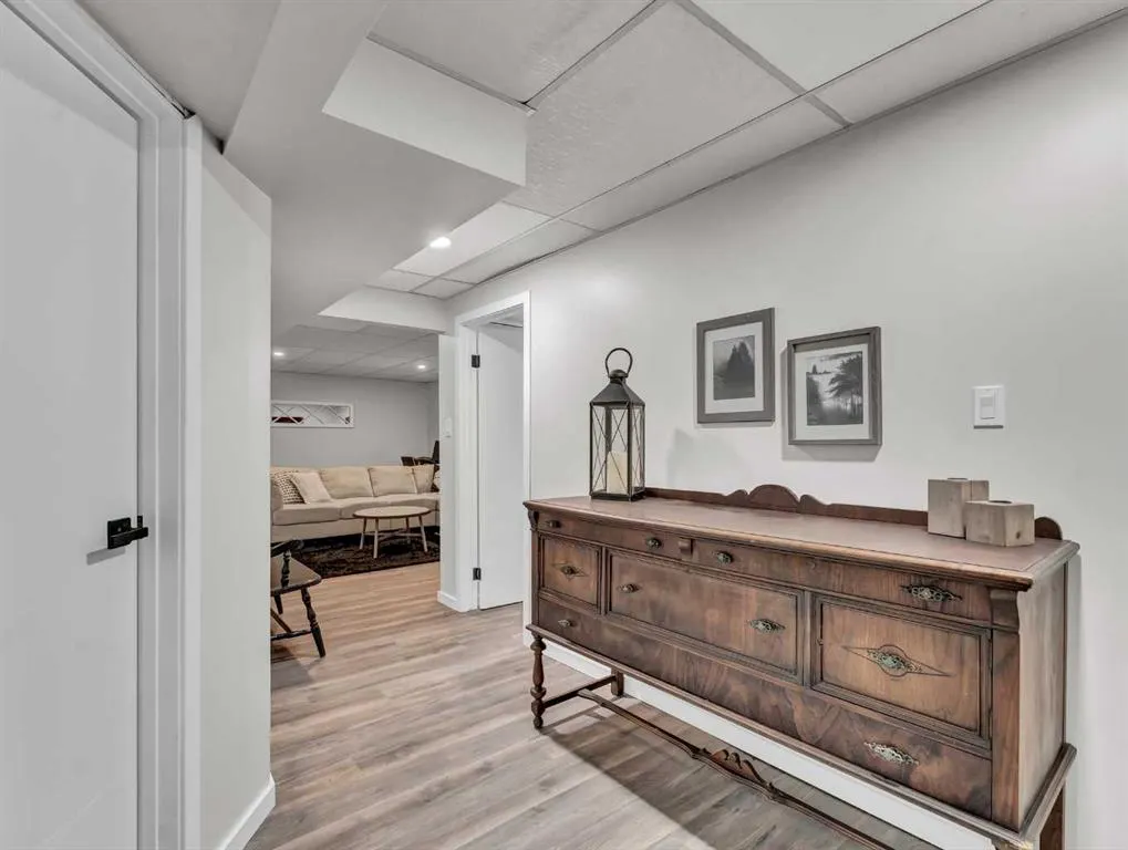 5 Noble Court SW