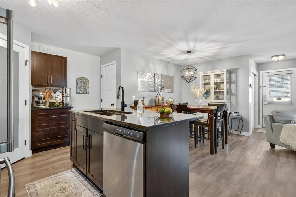 2781 Chinook Winds Drive SW, #10101