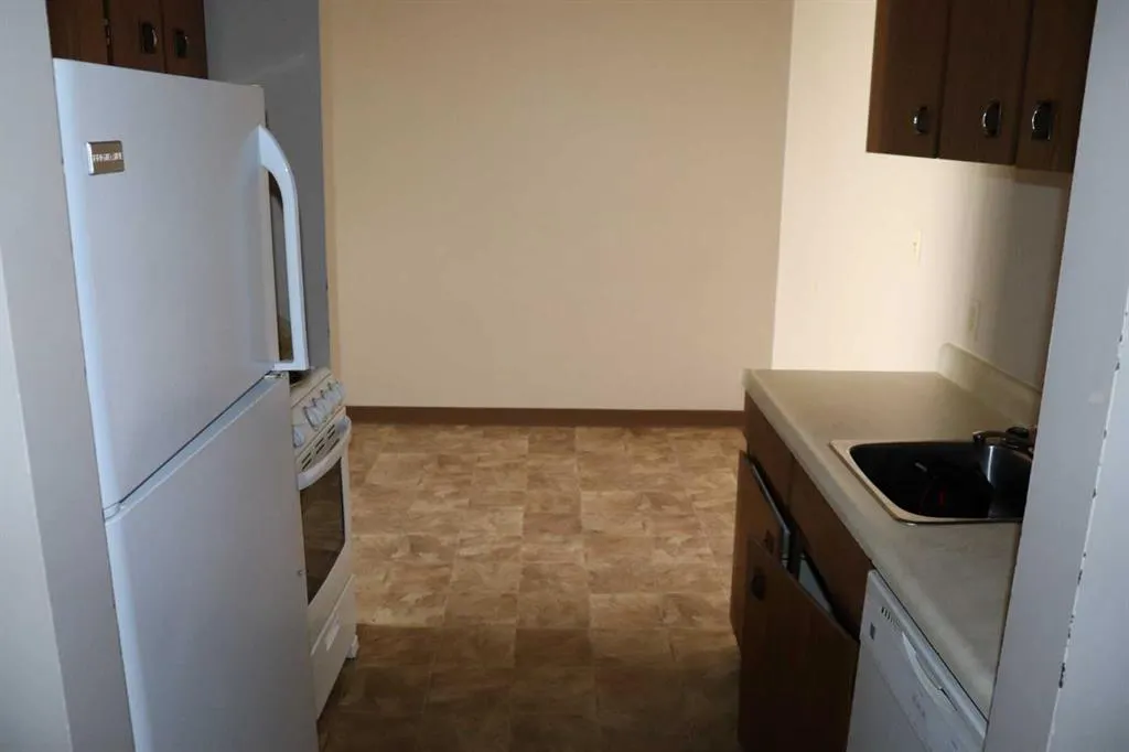 1221B West Haven Drive, #205