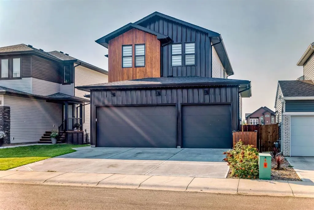 56 Greywolf Road N