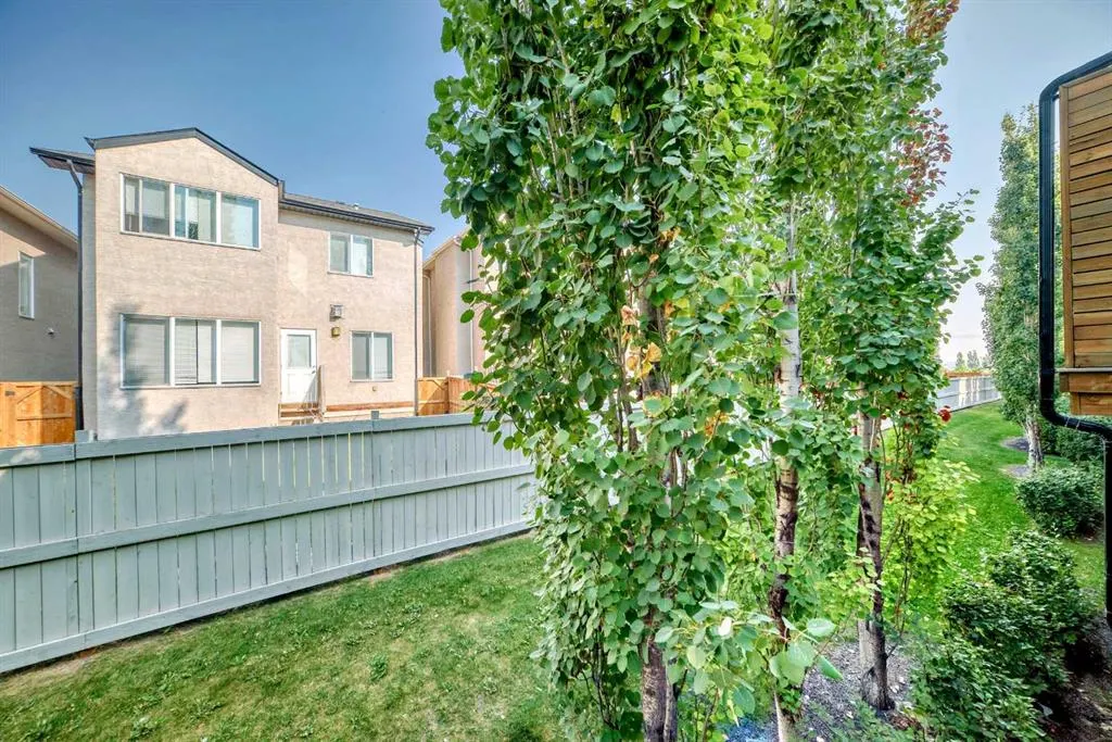 326 Covecreek Circle NE