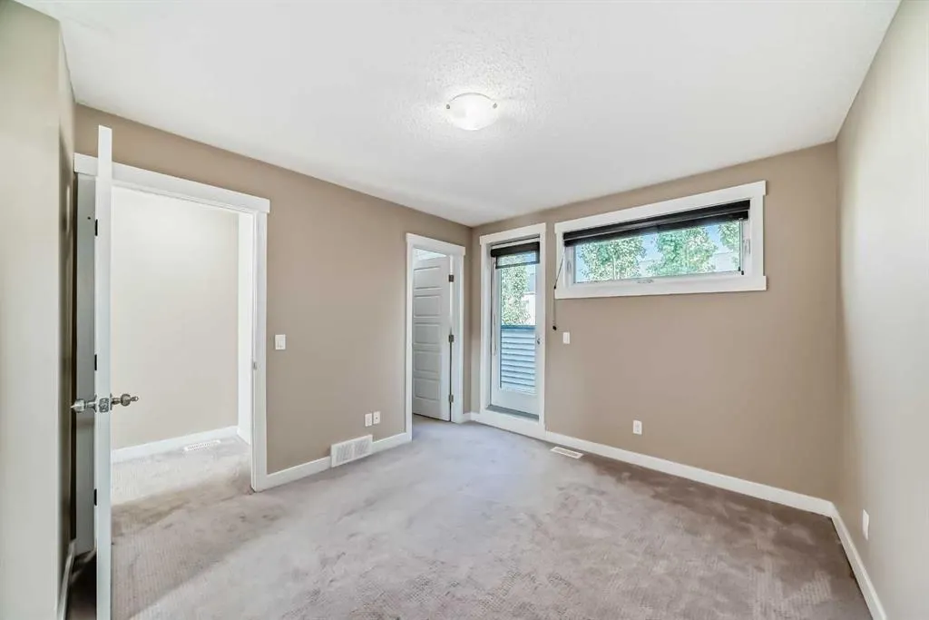 326 Covecreek Circle NE