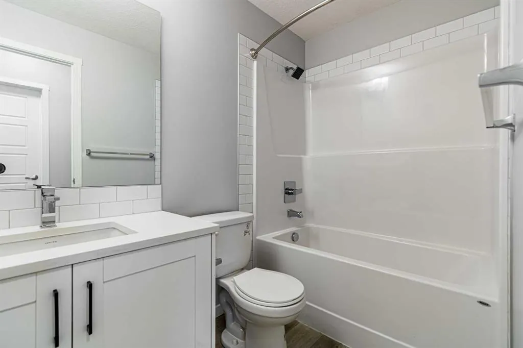 360 Harvest Hills Way NE, #203