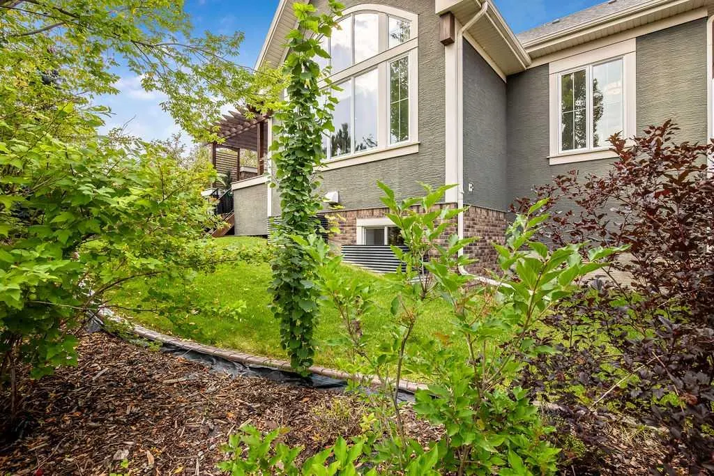 157 Mahogany Place SE