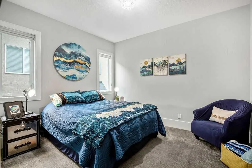 157 Mahogany Place SE