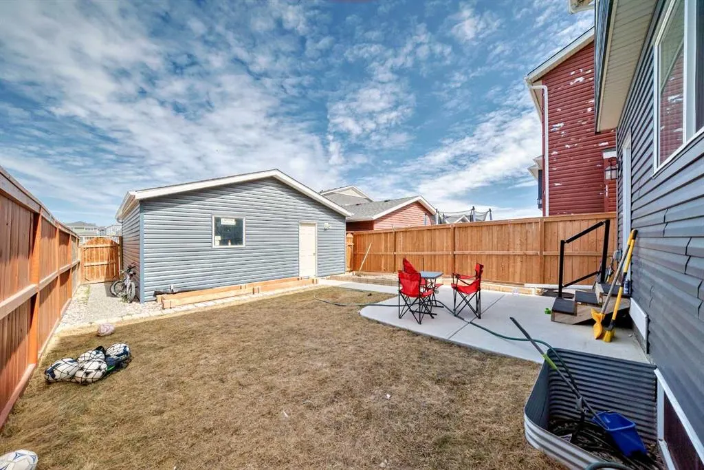 77 Red Sky Way NE