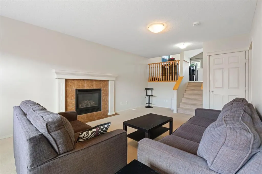 61 Everglen Way SW