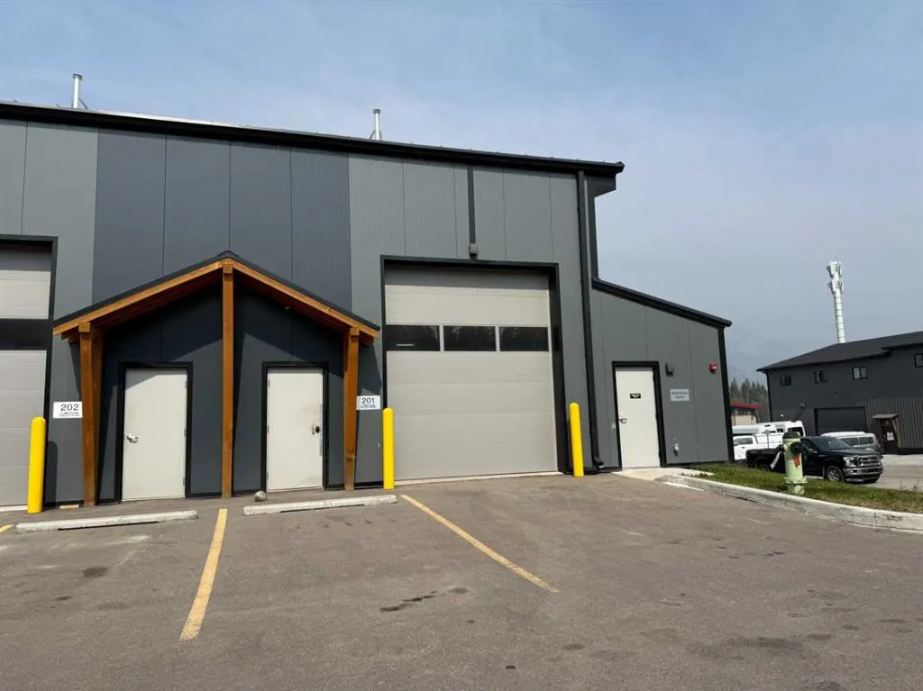 1 Limestone Valley Road, #201