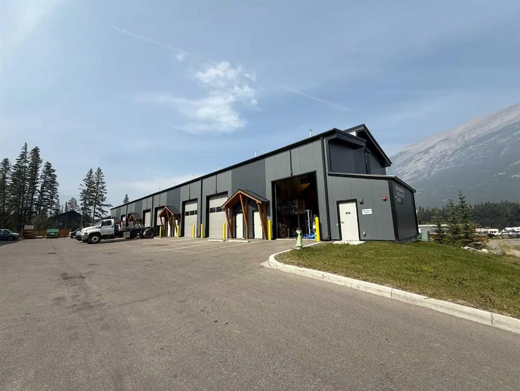 1 Limestone Valley Road, #201