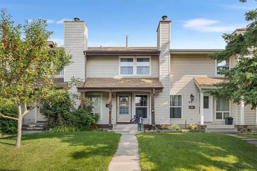 67 Woodhill Court SW