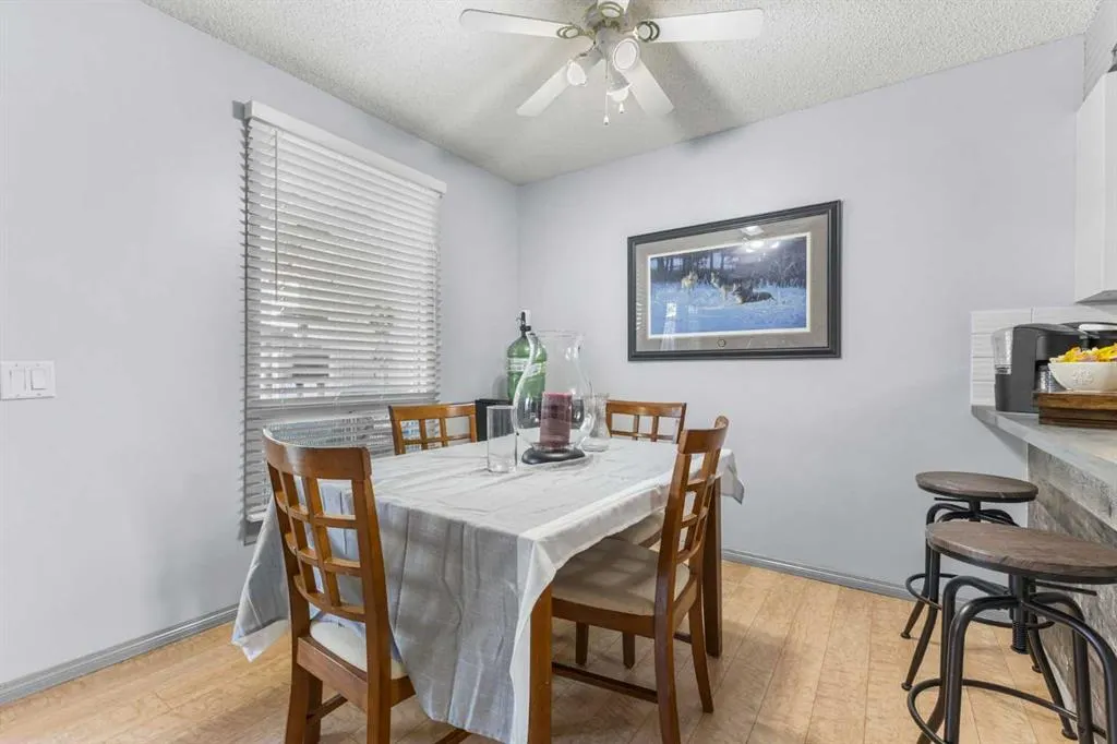 67 Woodhill Court SW