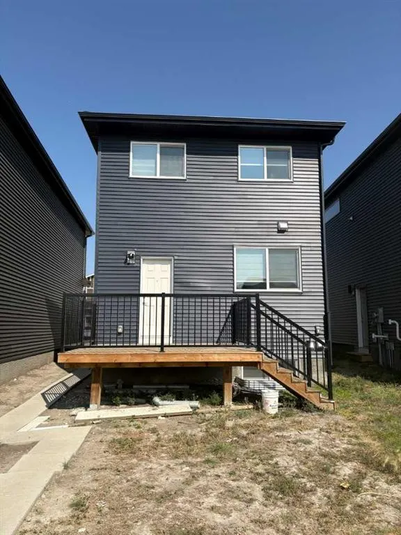 83 Corner Meadows Grove NE