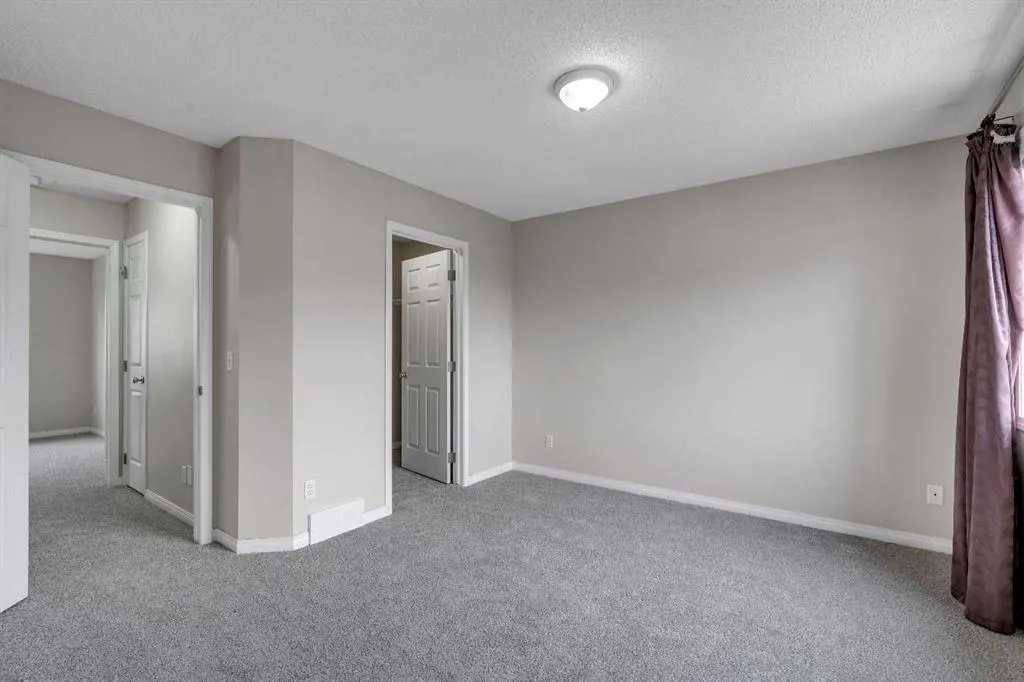 135 Copperfield Lane SE