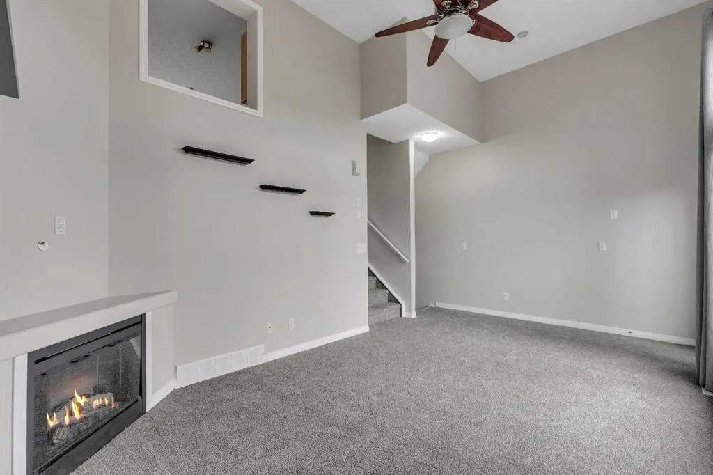 135 Copperfield Lane SE