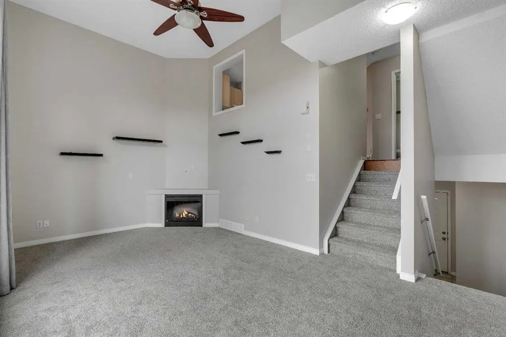 135 Copperfield Lane SE