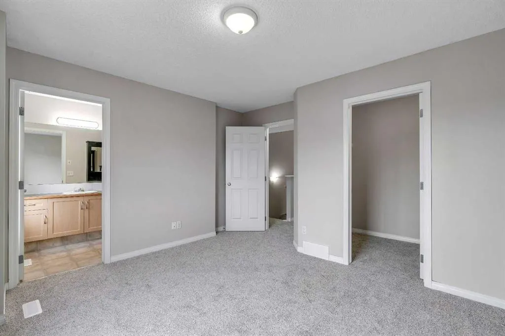 135 Copperfield Lane SE