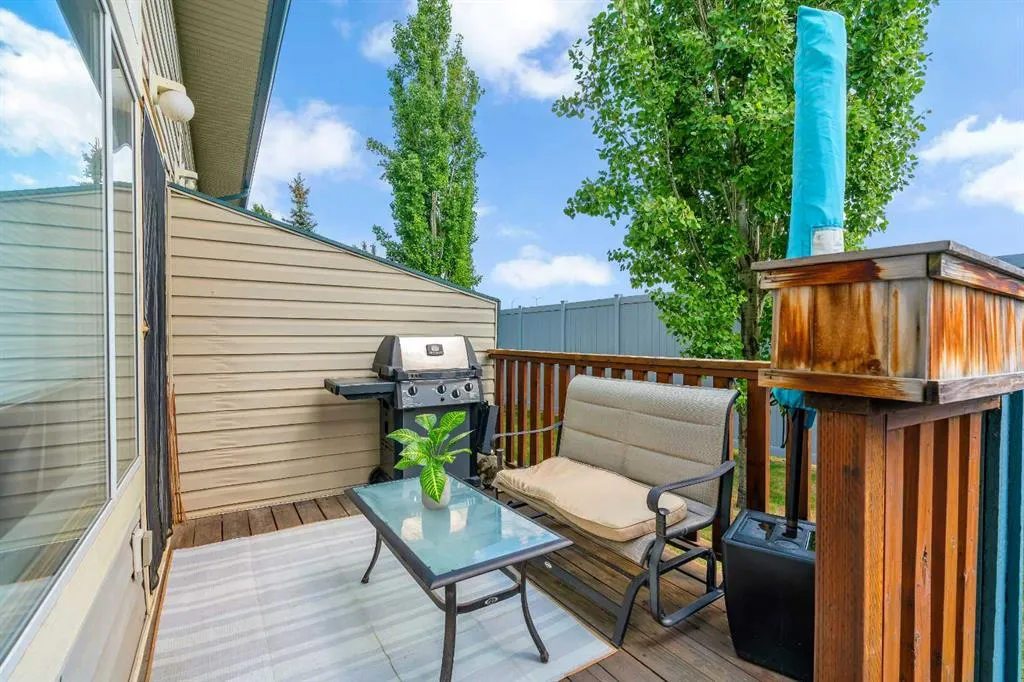 135 Copperfield Lane SE