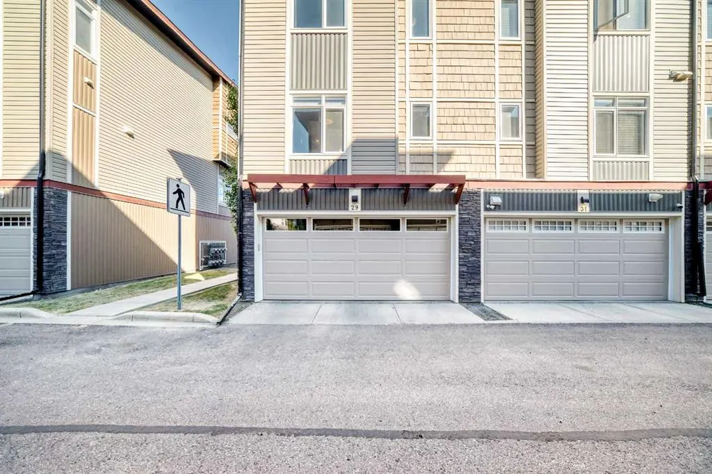 29 Skyview Point Link NE