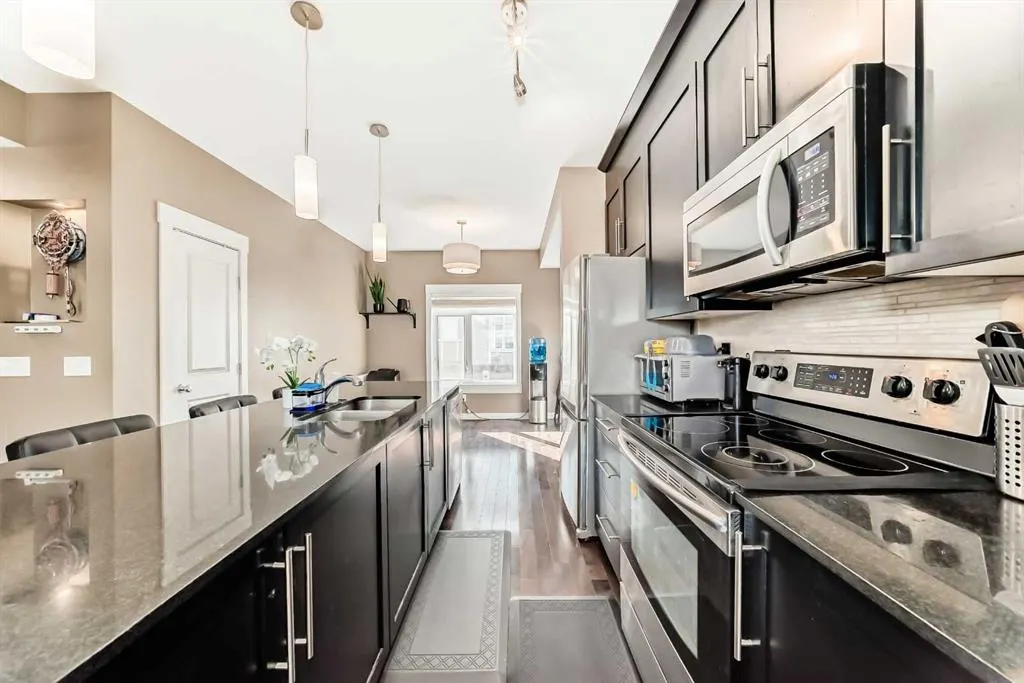 29 Skyview Point Link NE