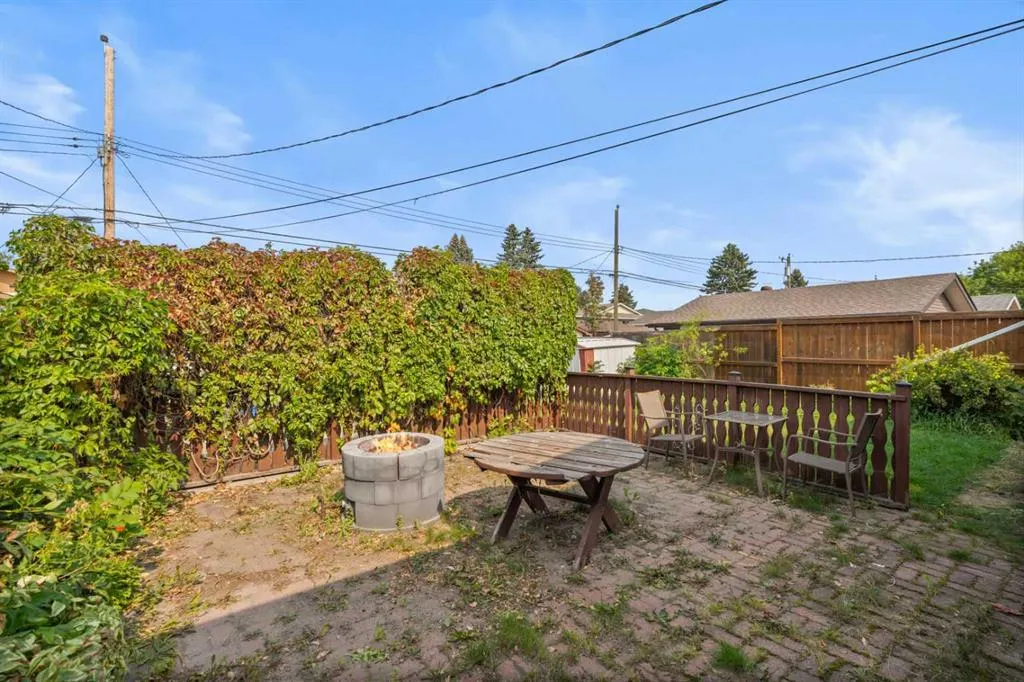 52 Dover Ridge Court SE