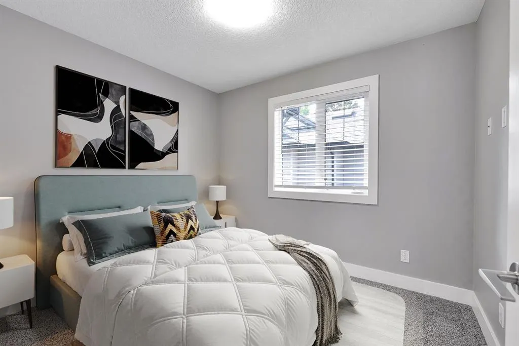 311 15 Avenue NE, #1