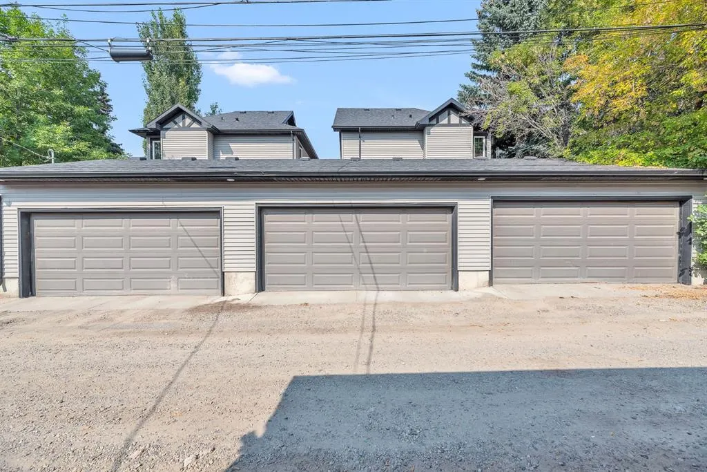 311 15 Avenue NE, #1