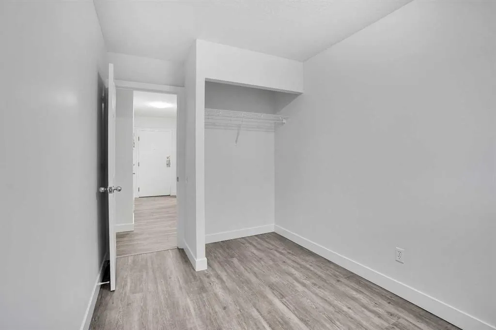 2401 16 Street SW, #105