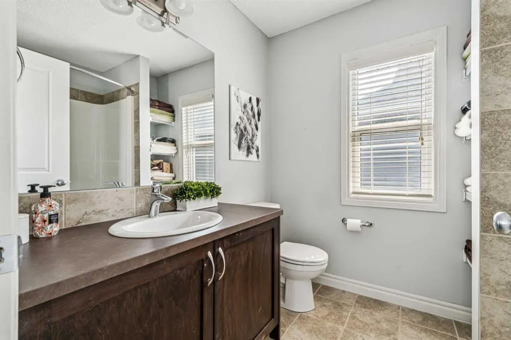 91 River Heights Green