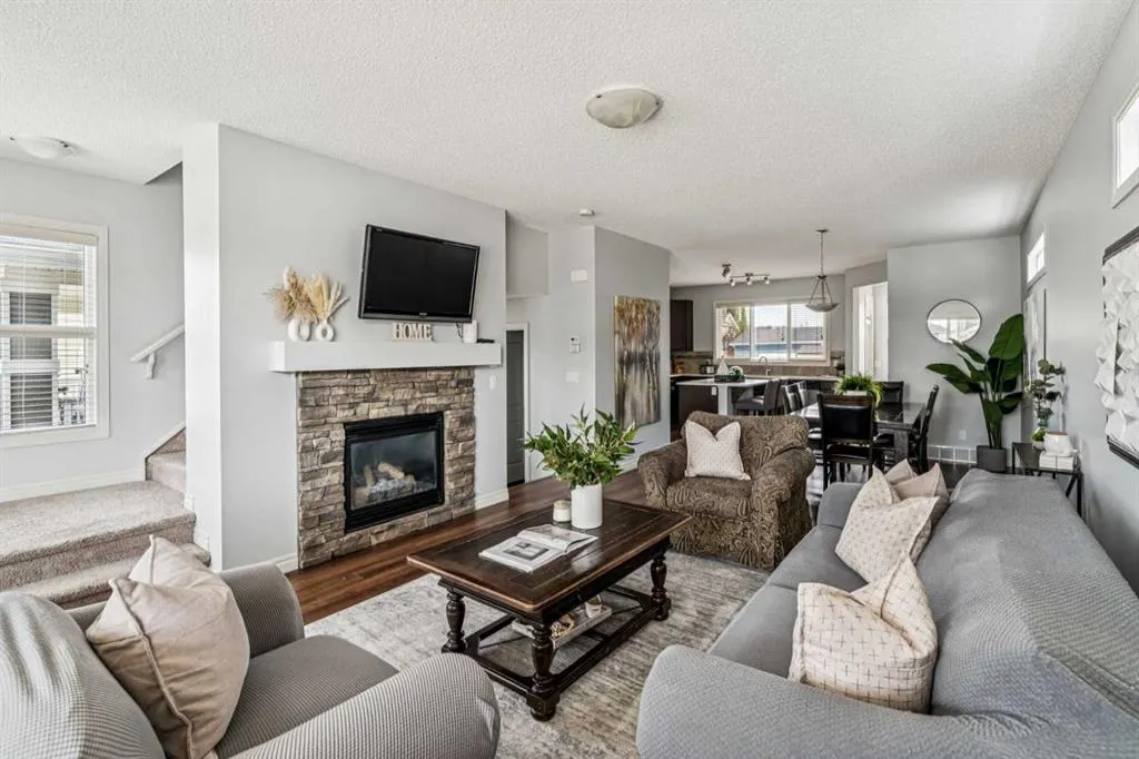 91 River Heights Green