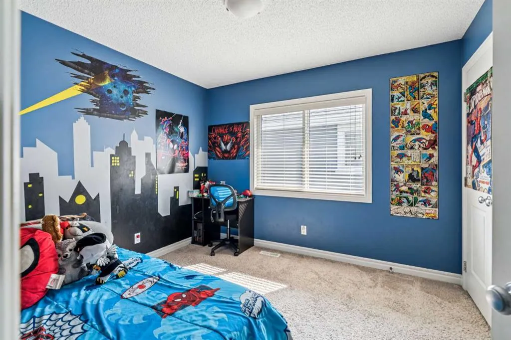 91 River Heights Green