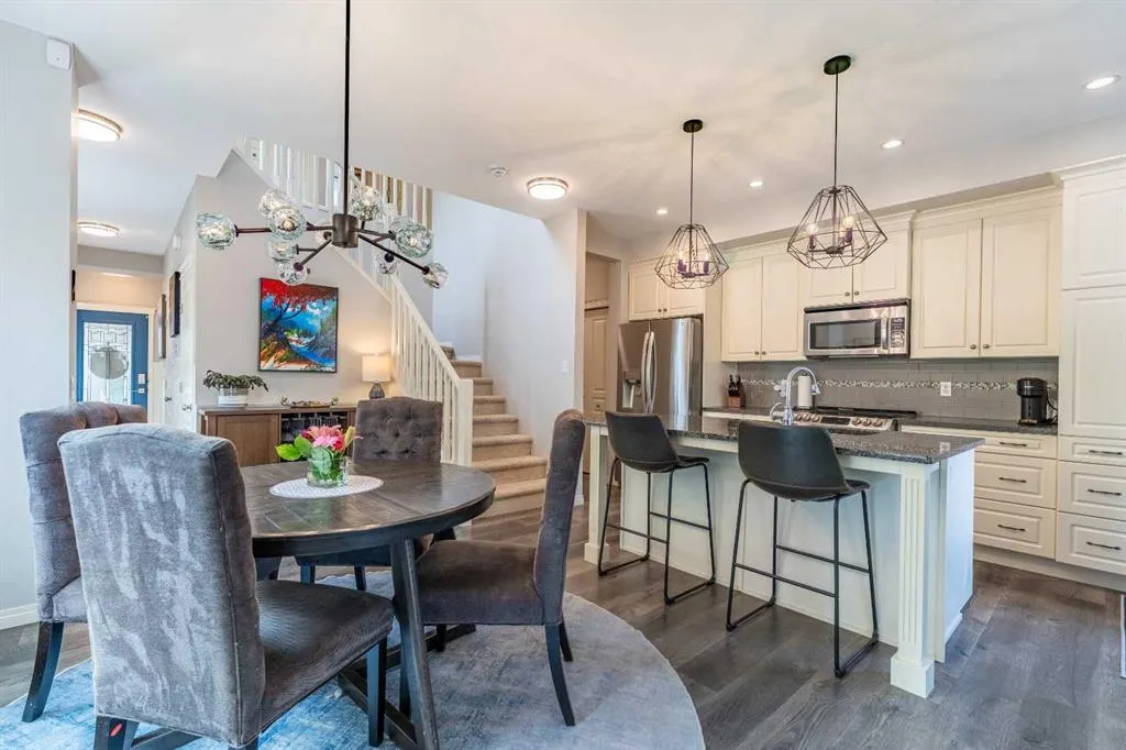 45 Mahogany Pointe SE
