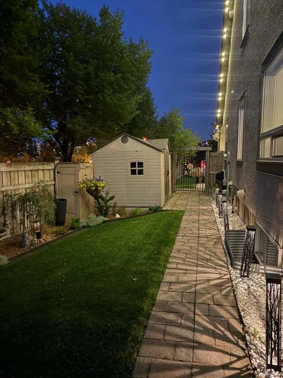 45 Mahogany Pointe SE