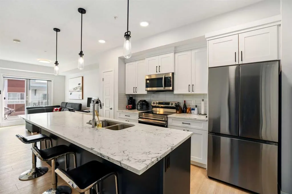 200 Harvest Hills Place NE, #411