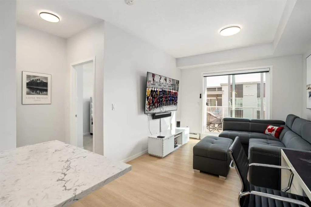200 Harvest Hills Place NE, #411