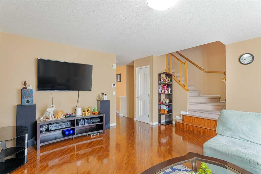 35 Bridlecrest Road SW