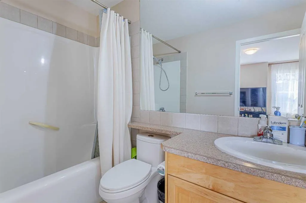 35 Bridlecrest Road SW