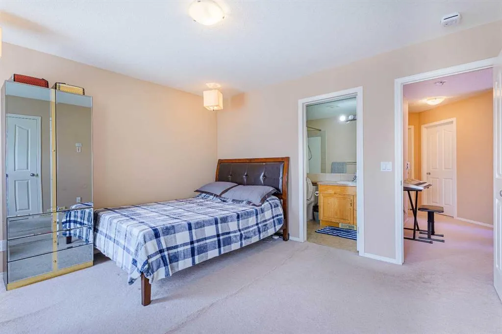 35 Bridlecrest Road SW