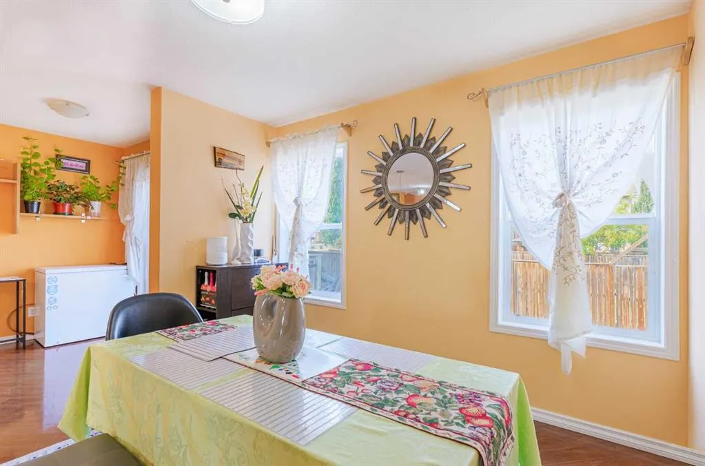 35 Bridlecrest Road SW