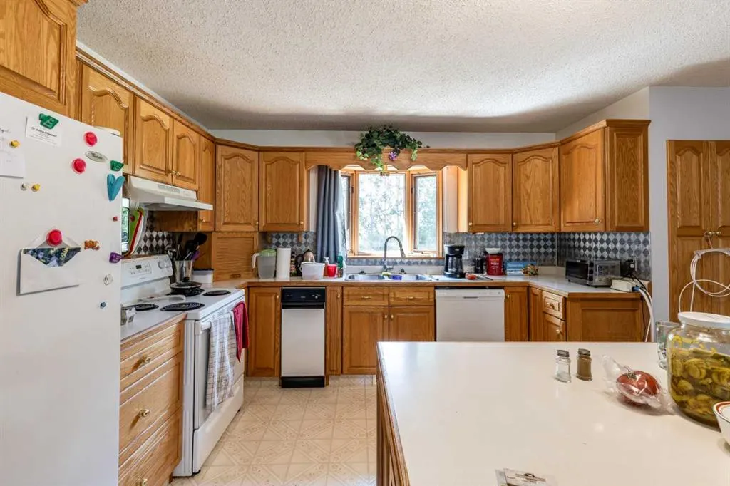 10316 Range Road 75