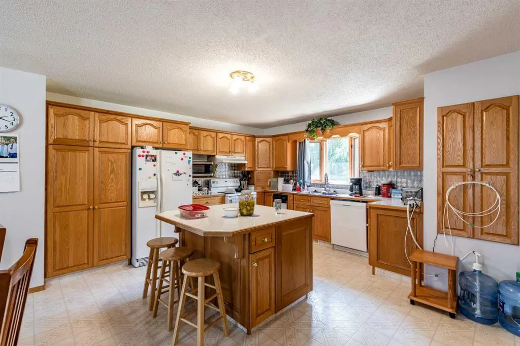 10316 Range Road 75
