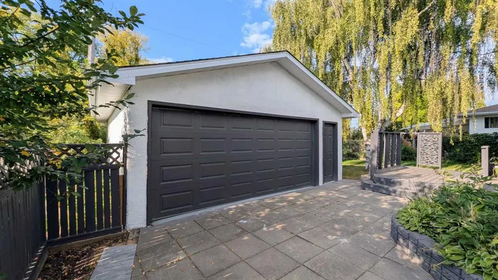 103 Haverhill Road SW