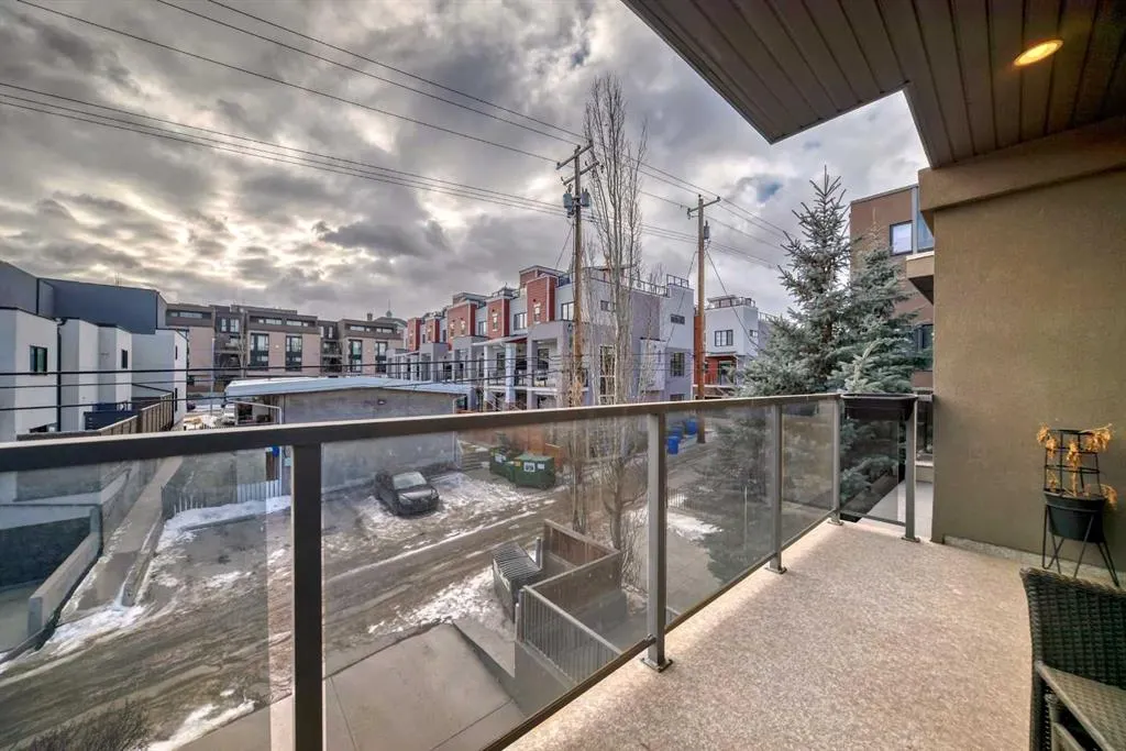 1707 27 Avenue SW, #204