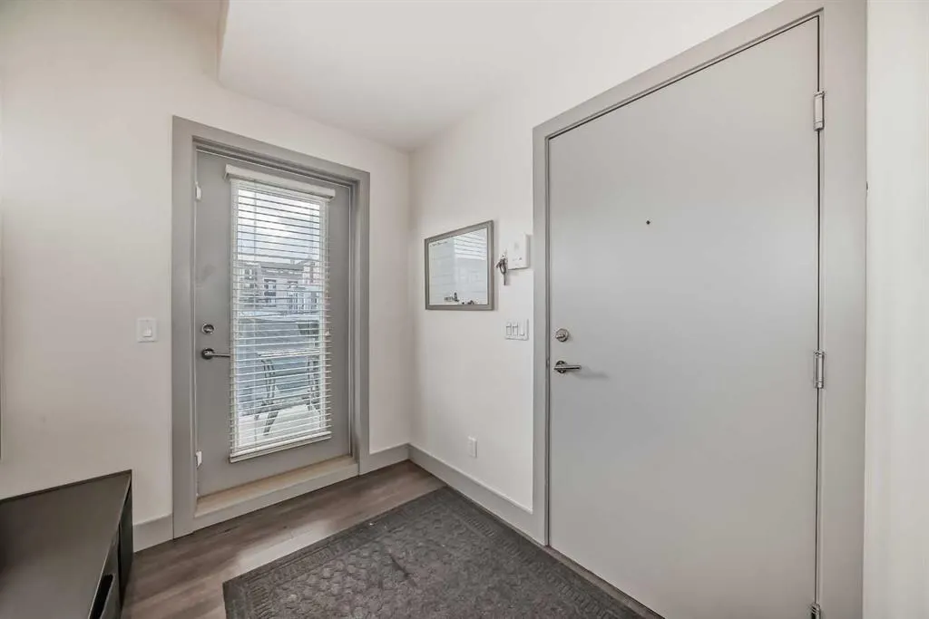 1707 27 Avenue SW, #204
