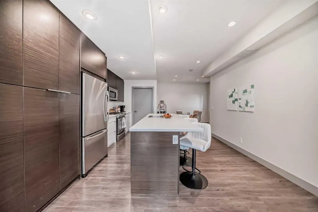 1707 27 Avenue SW, #204