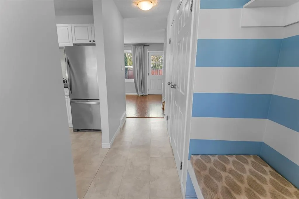 7853 Cedarwood Park