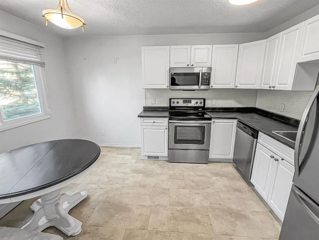 7853 Cedarwood Park