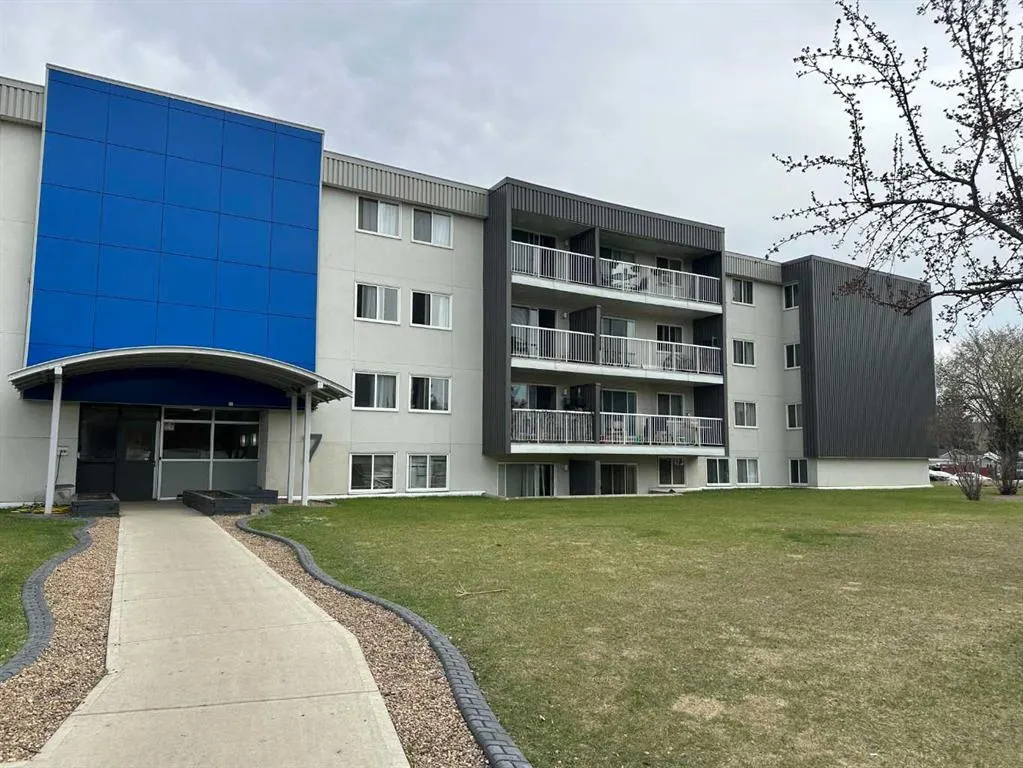 7 Clearwater Crescent, #208